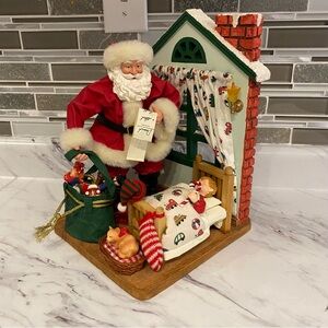 Vintage Christmas Diorama decor Santa delivering presents‎ large display